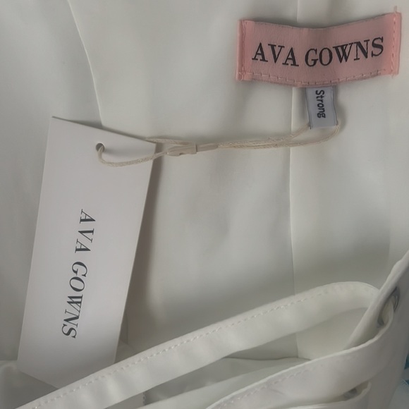 NWT WHITE PEARL DRESS: Ava Gowns Pearl Mini Dress - BRIDAL/ ENGAGEMENT DRESS - Picture 3 of 8